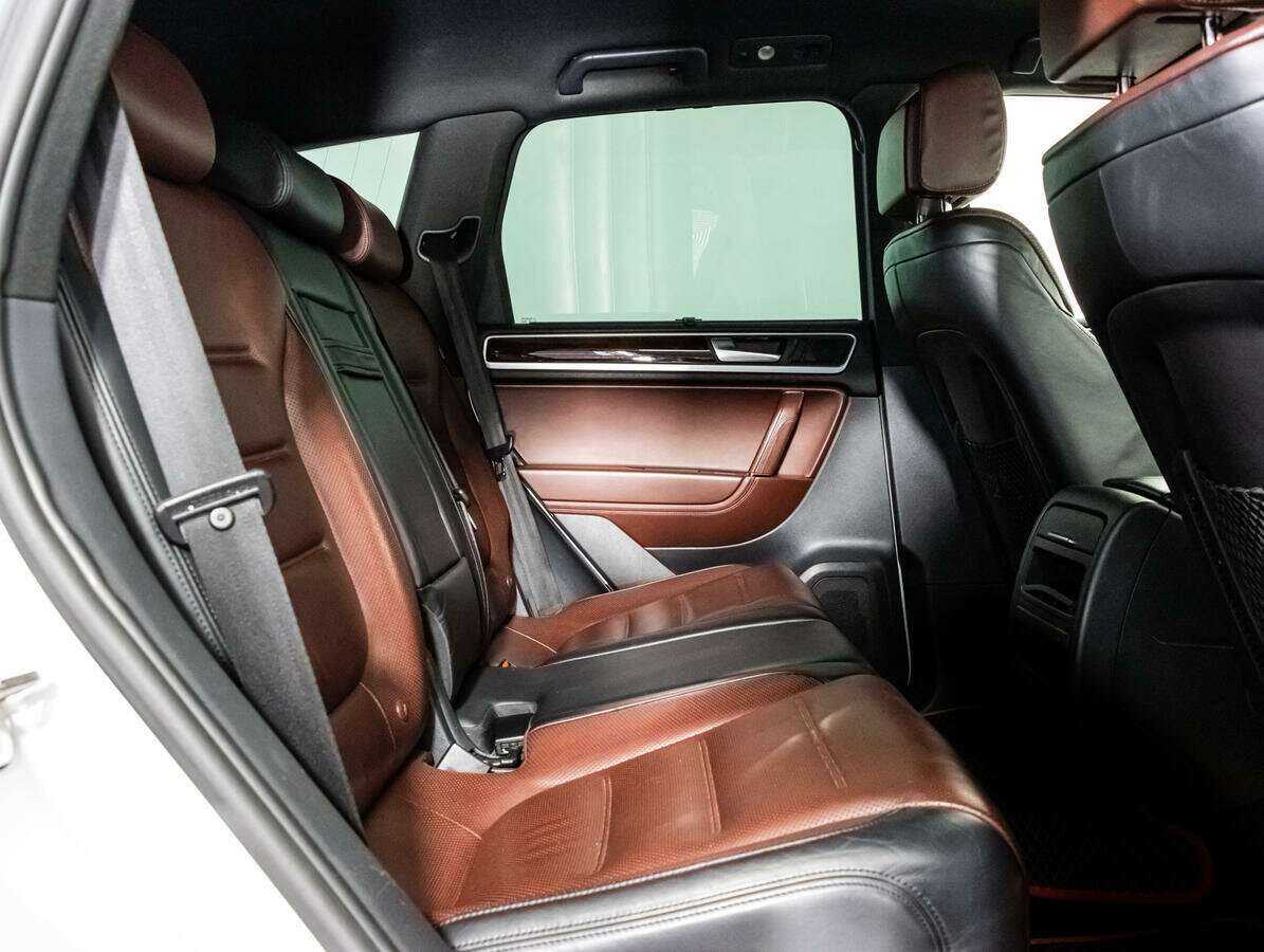 Купить Volkswagen Touareg, 2012, 229 375 км.. Фото: #12