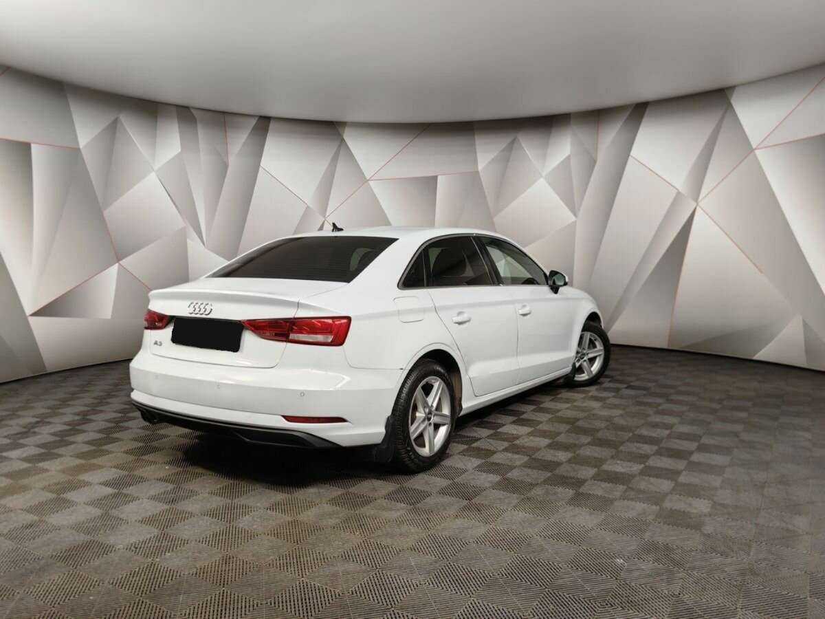 Купить Audi A3, 2019, 107 500 км.. Фото: #1