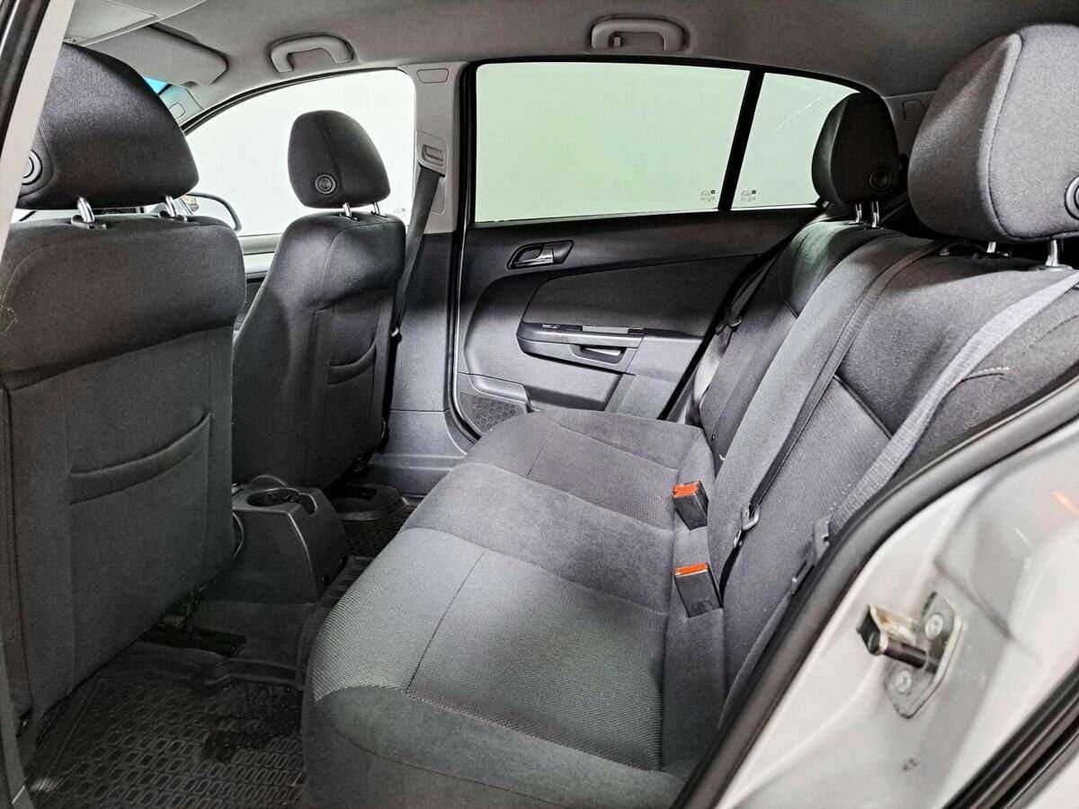 Купить Опель Астра, 2013, 185 500 км.. Фото: #10