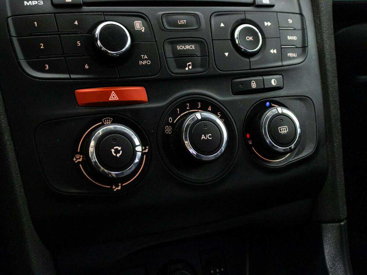 Купить Citroen C4, 2014, 220 307 км.. Фото: #14