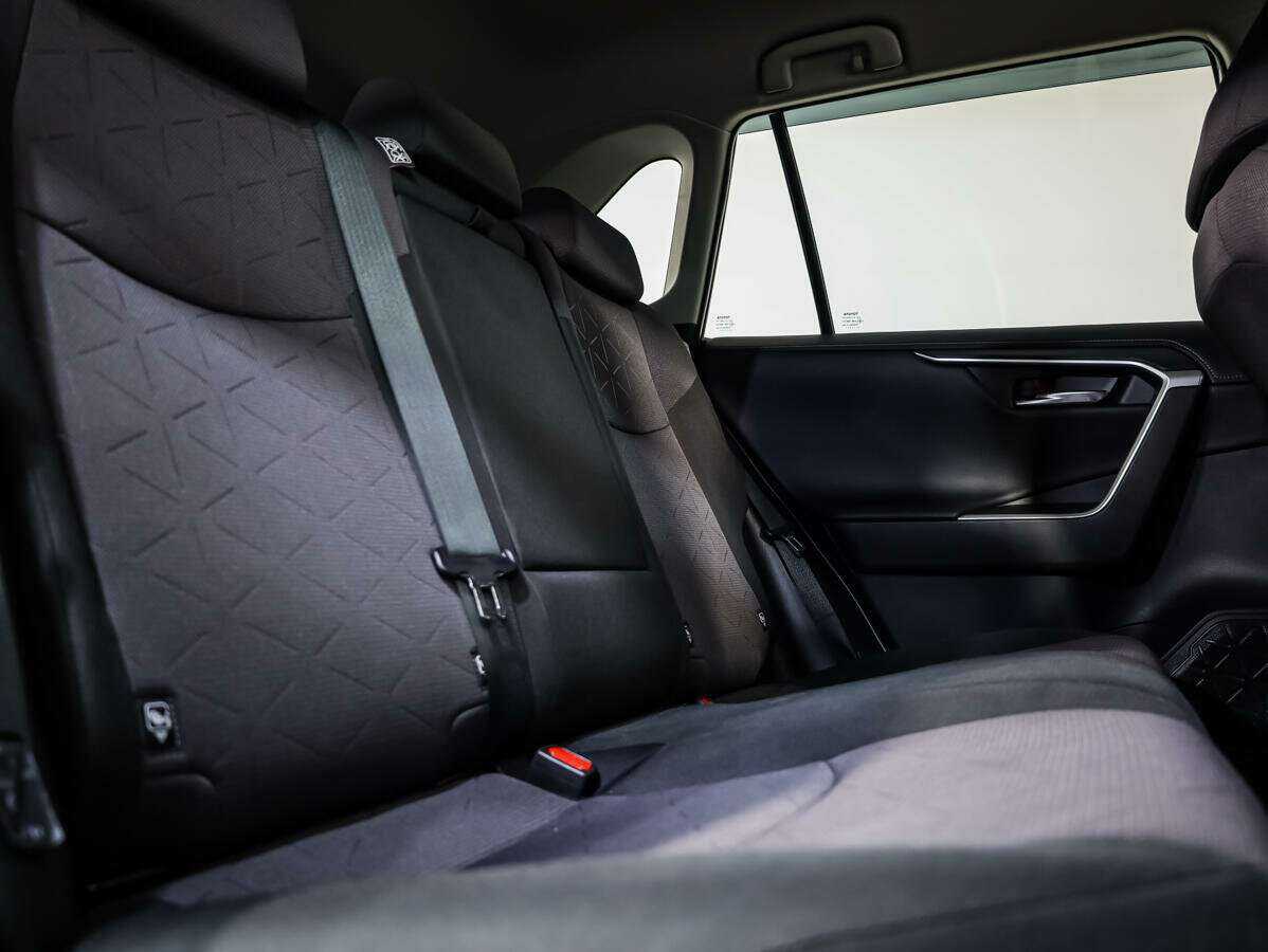 Купить Toyota RAV4, 2020, 69 982 км.. Фото: #10