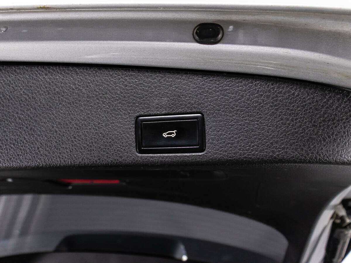 Купить Volkswagen Touareg, 2012, 236 145 км.. Фото: #14