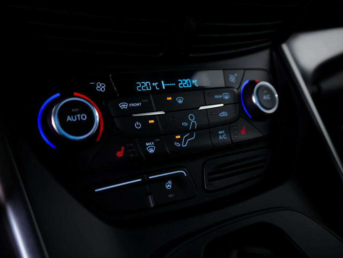 Купить Ford Kuga, 2018, 47 156 км.. Фото: #12