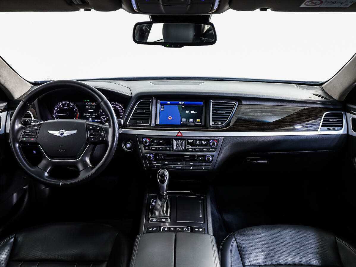 Купить Hyundai Genesis, 2014, 162 218 км.. Фото: #8