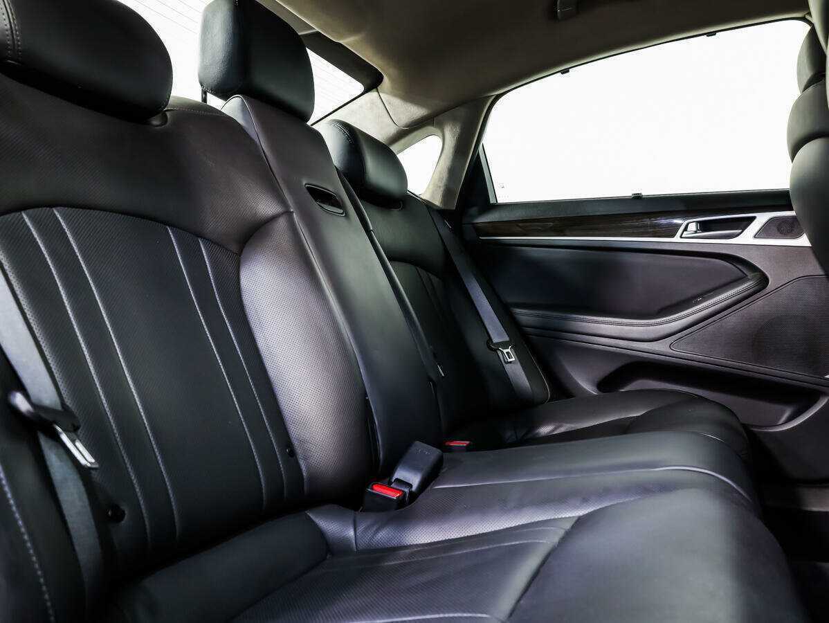 Купить Hyundai Genesis, 2014, 162 218 км.. Фото: #12