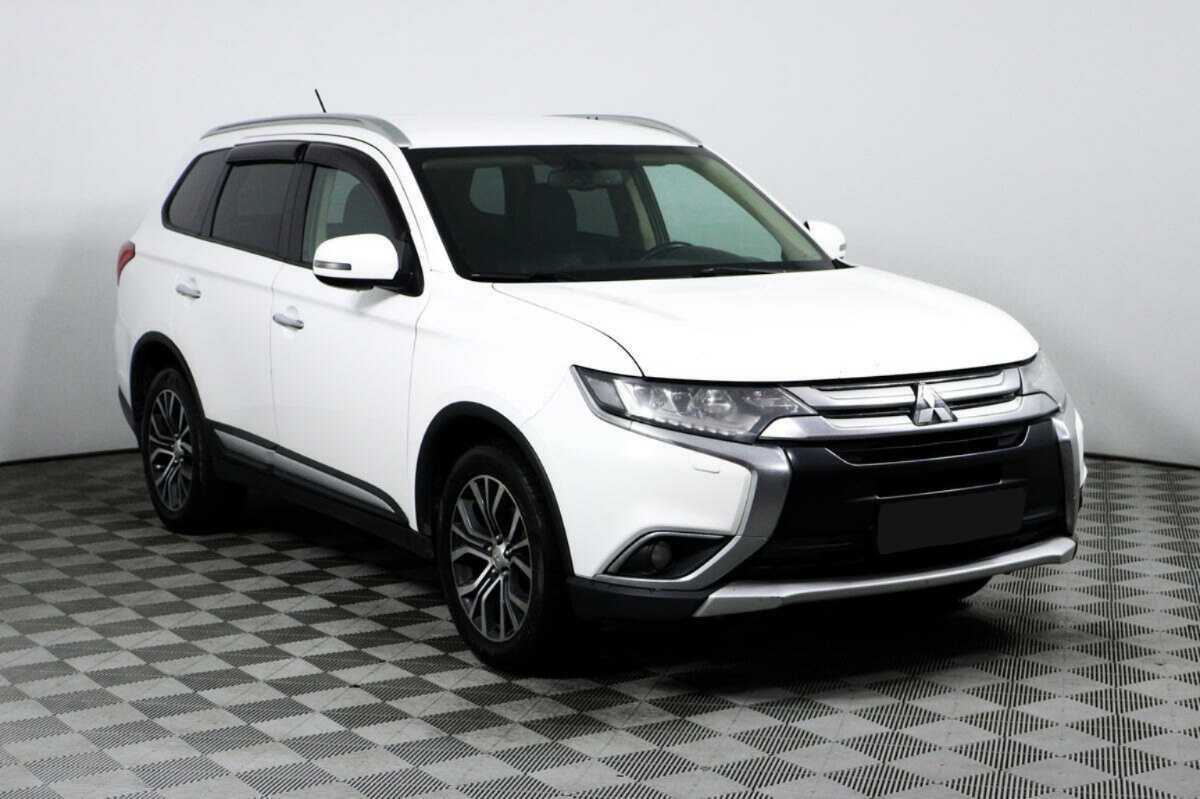 Купить Mitsubishi Outlander, 2016, 129 680 км.. Фото: #2