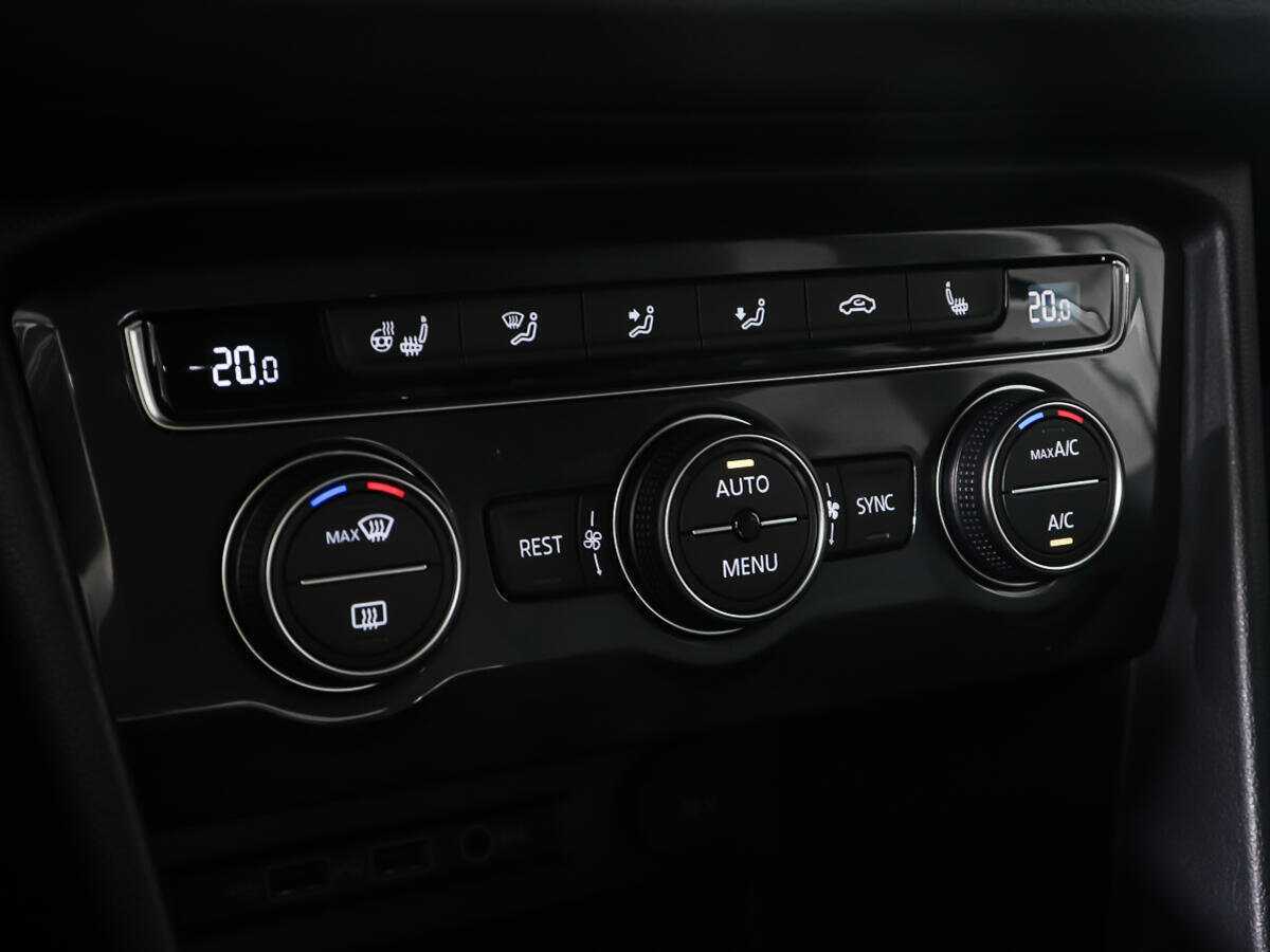 Купить Volkswagen Tiguan, 2018, 45 214 км.. Фото: #18