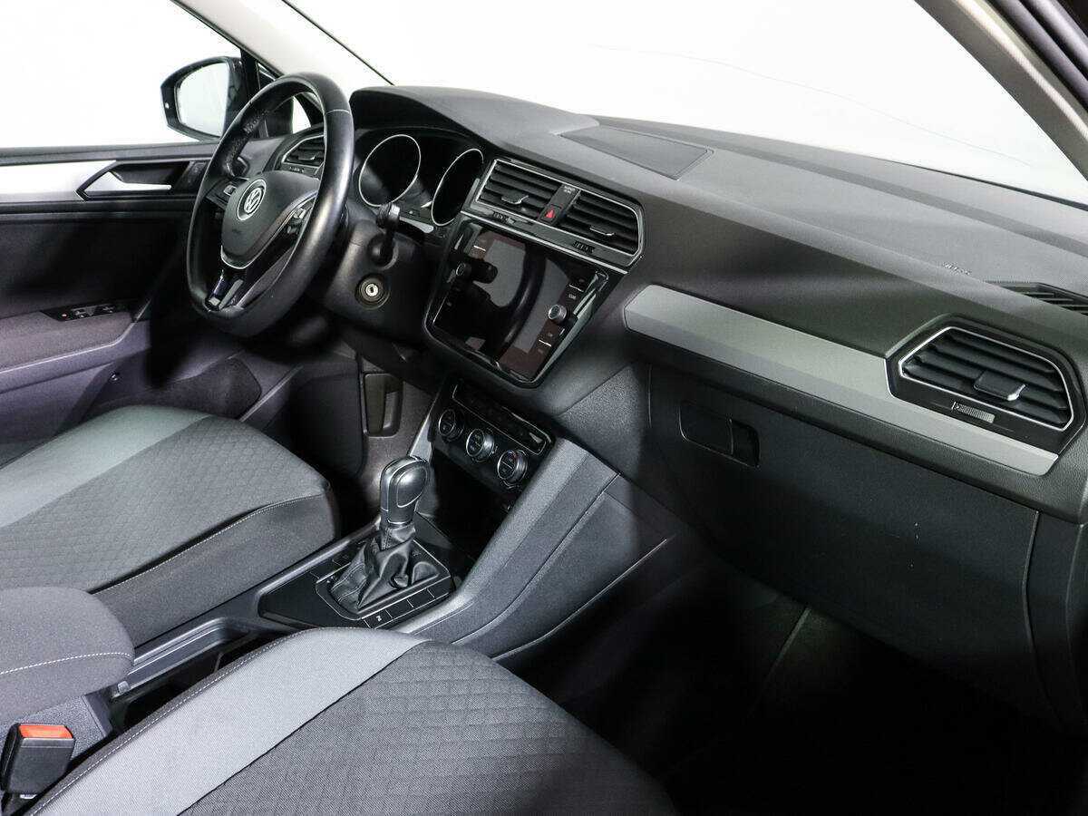 Купить Volkswagen Tiguan, 2019, 74 900 км.. Фото: #6
