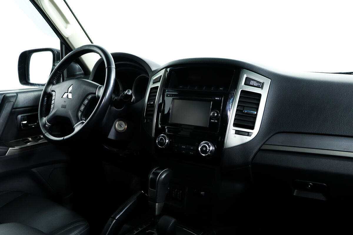 Купить Mitsubishi Pajero, 2018, 101 709 км.. Фото: #8