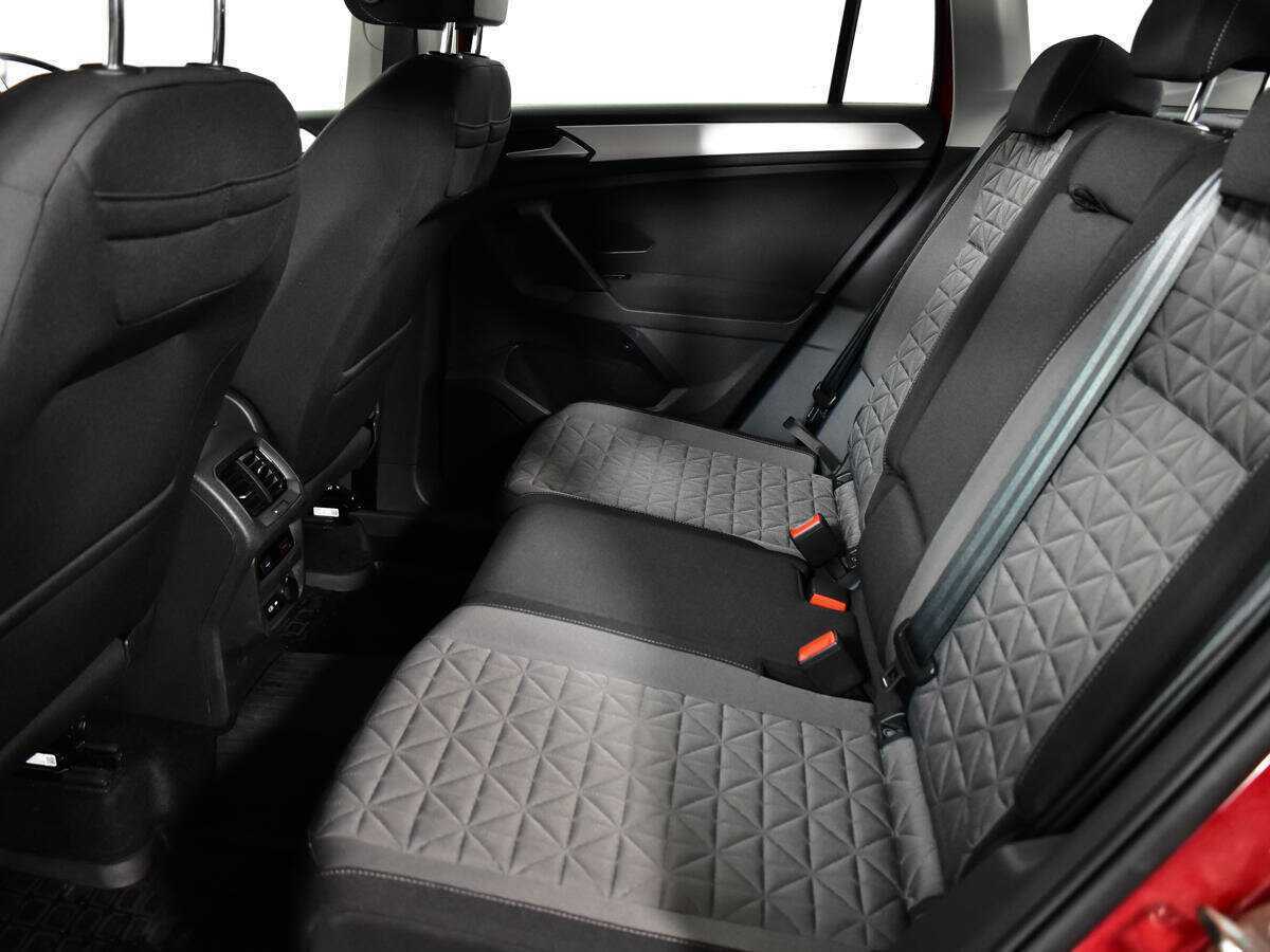 Купить Volkswagen Tiguan, 2021, 39 543 км.. Фото: #9
