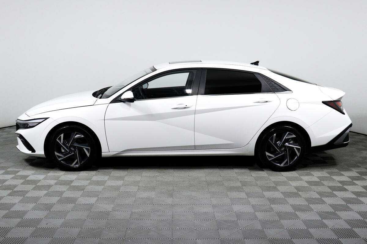 Купить Hyundai Elantra, 2023, 12 959 км.. Фото: #7