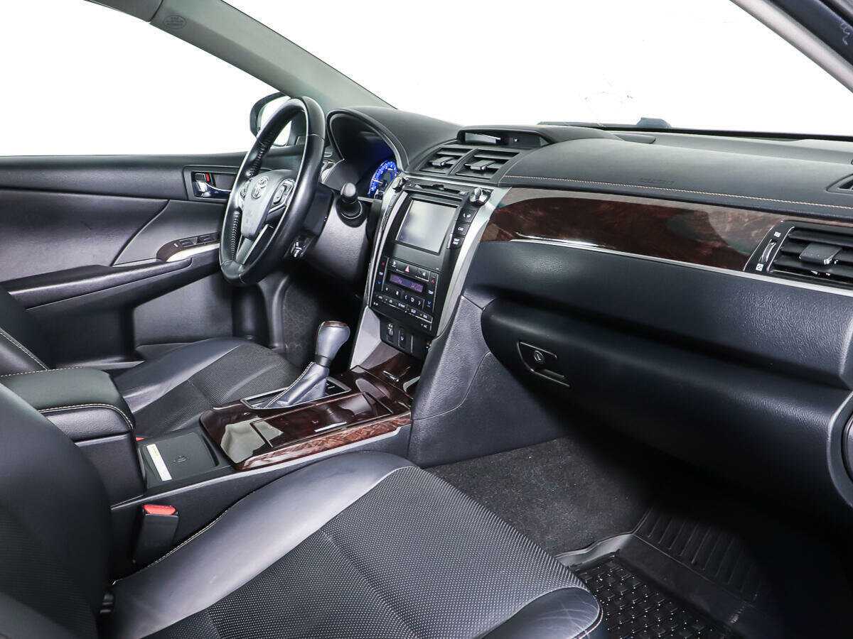 Купить Toyota Camry, 2017, 106 985 км.. Фото: #8