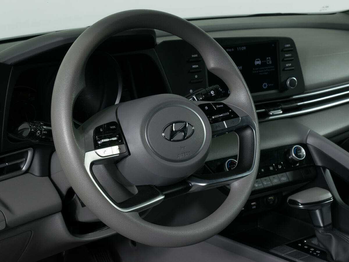 Купить Hyundai Elantra, 2021, 43 721 км.. Фото: #13