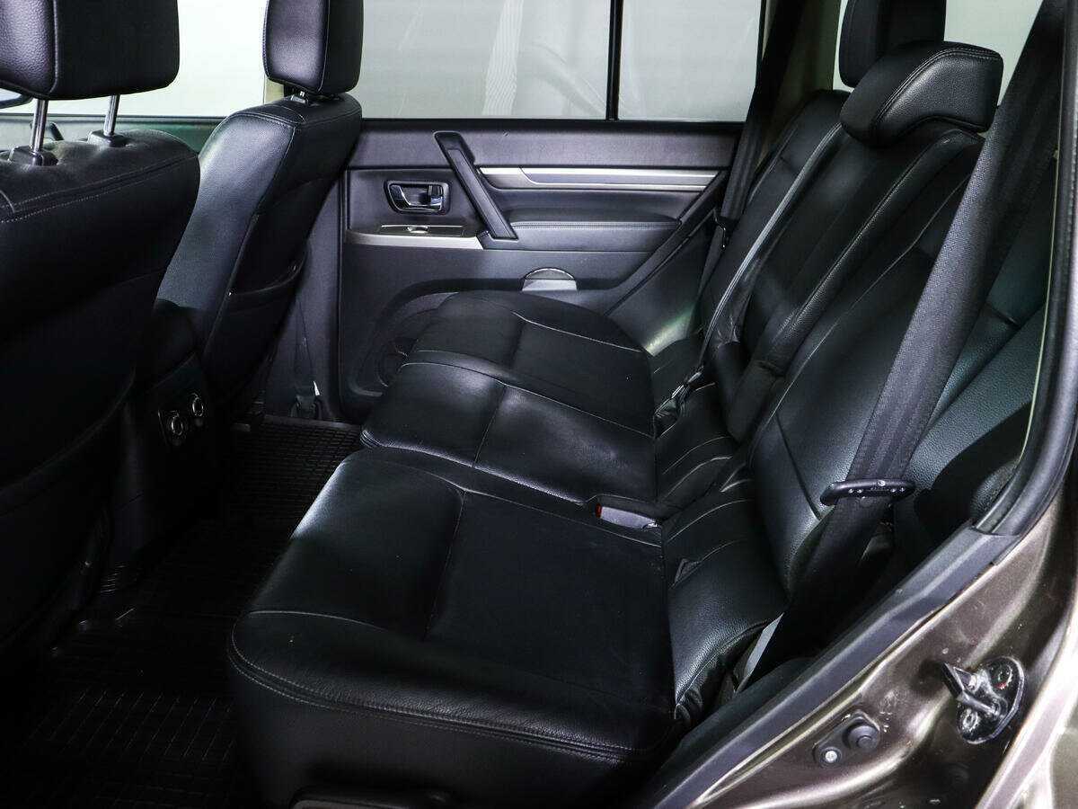 Купить Mitsubishi Pajero, 2014, 282 056 км.. Фото: #7