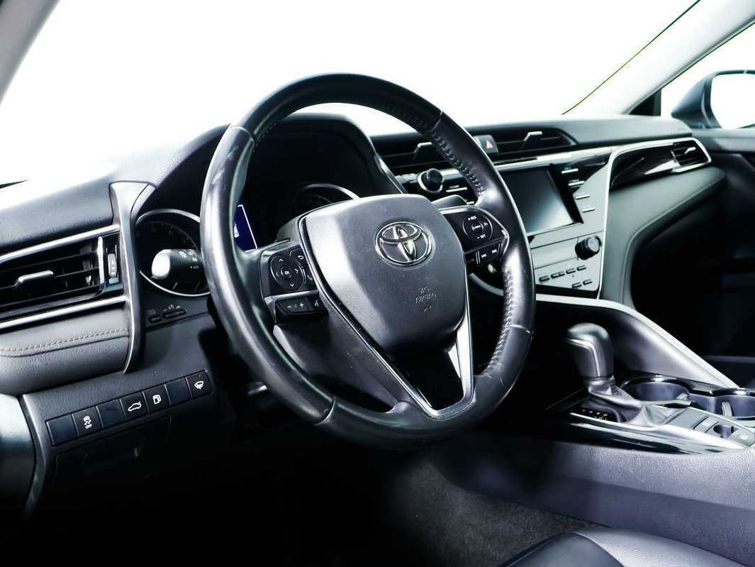 Купить Toyota Camry, 2018, 89 996 км.. Фото: #12