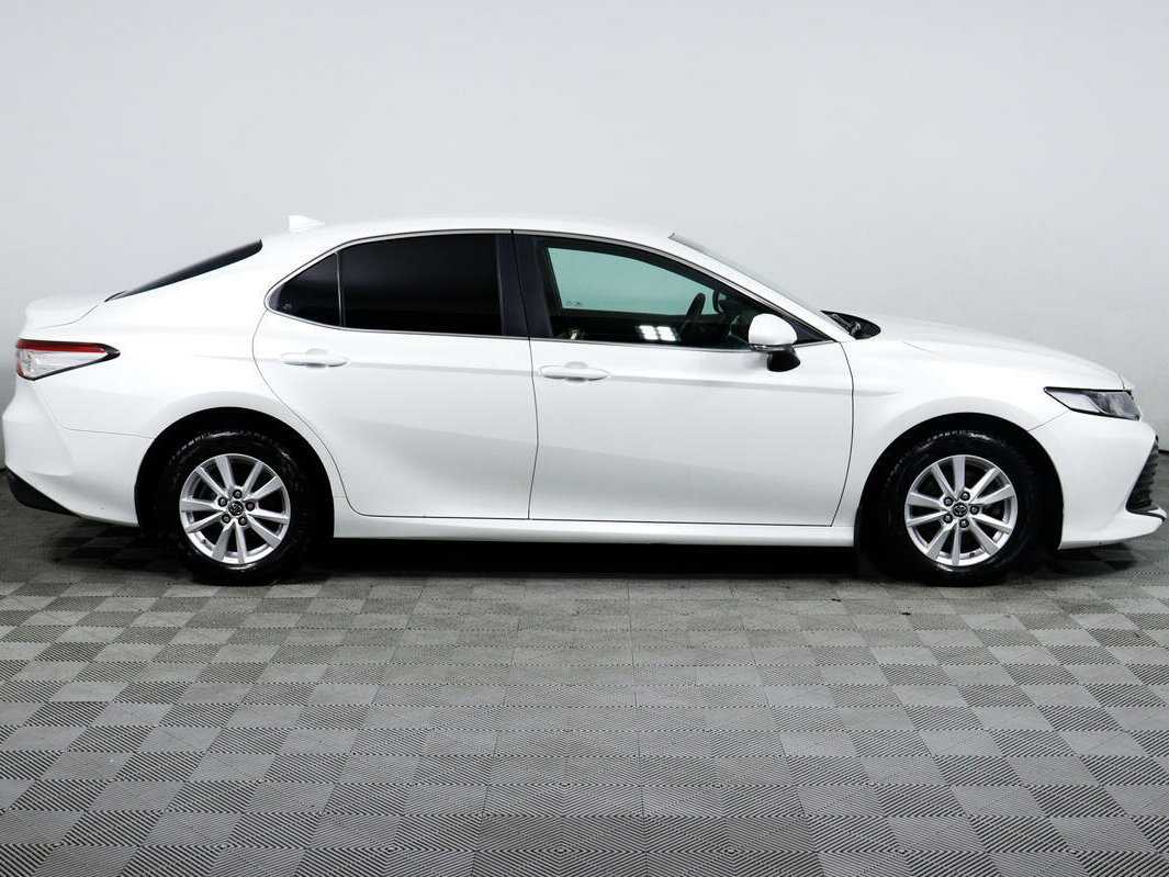Купить Toyota Camry, 2019, 69 296 км.. Фото: #3