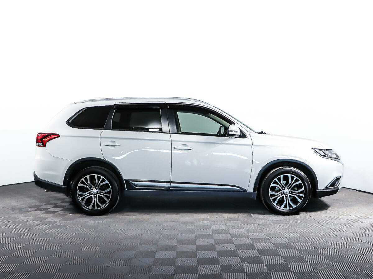 Купить Mitsubishi Outlander, 2017, 73 813 км.. Фото: #3