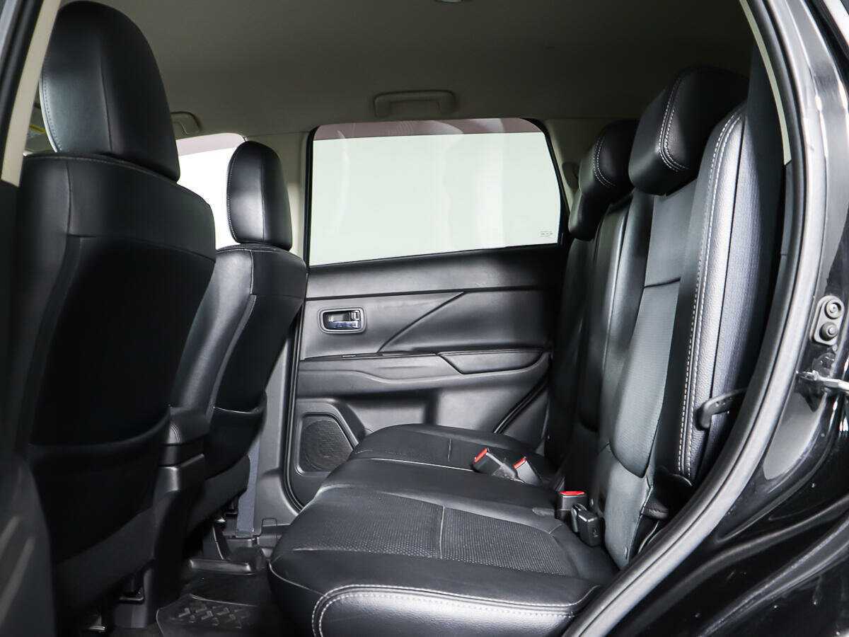 Купить Митсубиши Оутлэндер, 2015, 141 298 км.. Фото: #9