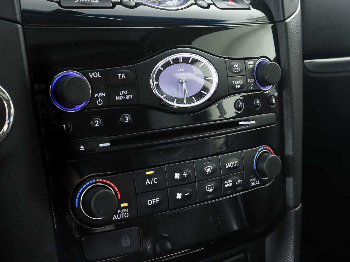 Купить Infiniti FX, 2013, 78 205 км.. Фото: #18