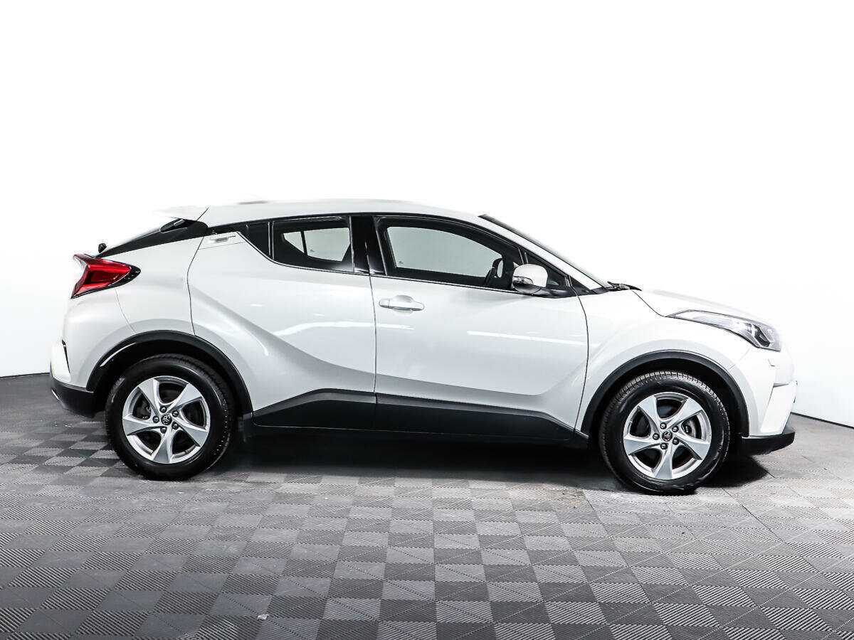 Купить Toyota C-HR, 2018, 52 185 км.. Фото: #3