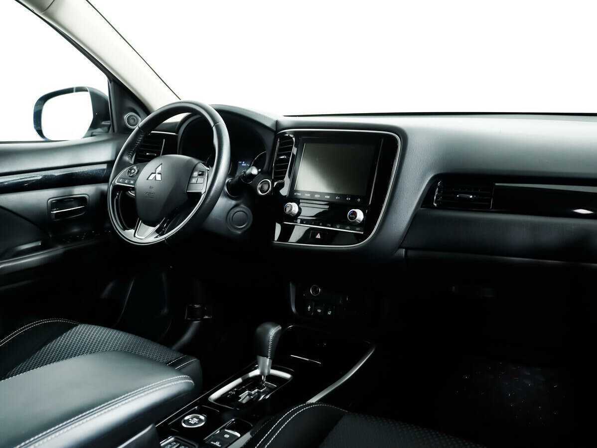 Купить Mitsubishi Outlander, 2020, 64 016 км.. Фото: #6