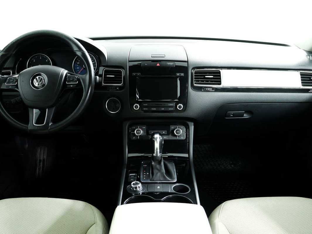 Купить Volkswagen Touareg, 2012, 177 271 км.. Фото: #10