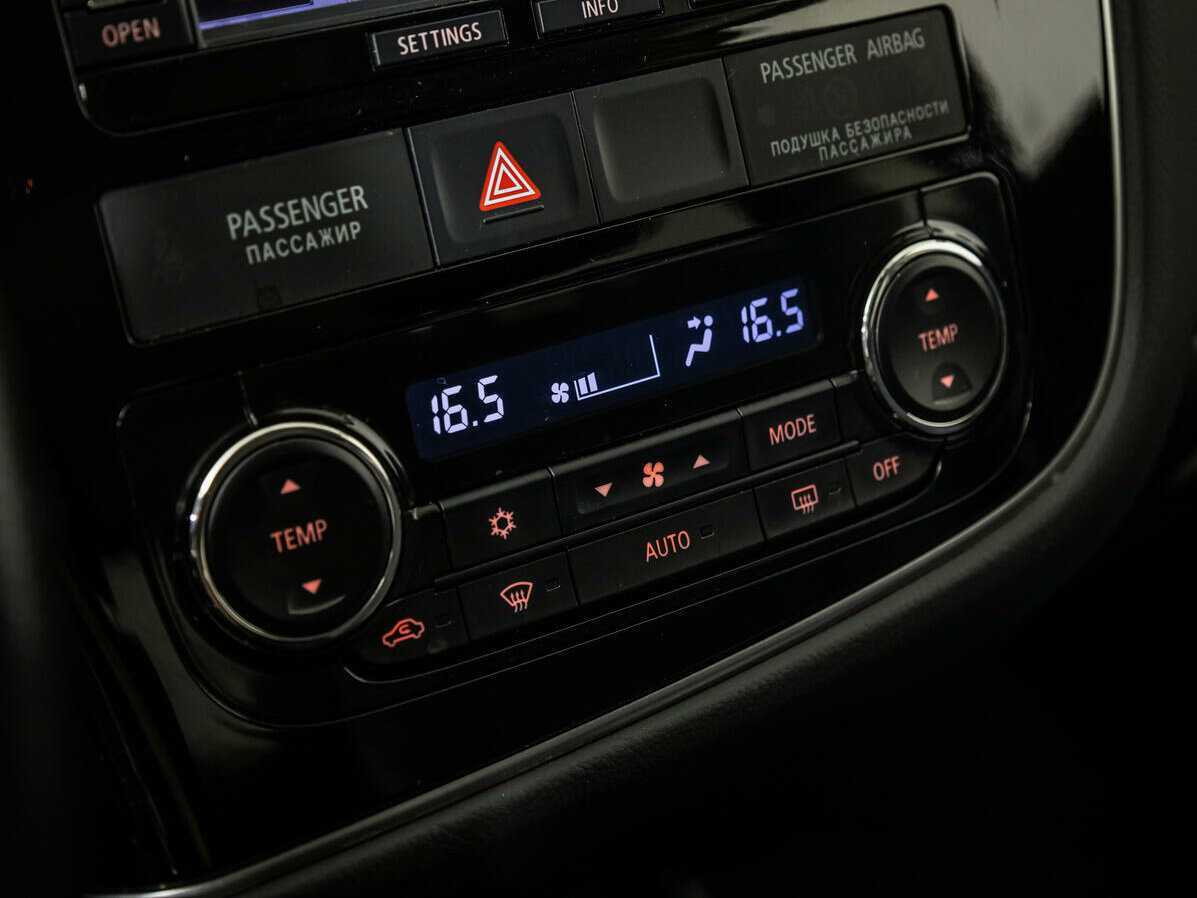 Купить Mitsubishi Outlander, 2015, 45 169 км.. Фото: #15