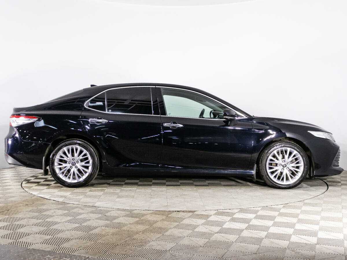 Купить Toyota Camry, 2018, 129 955 км.. Фото: #3