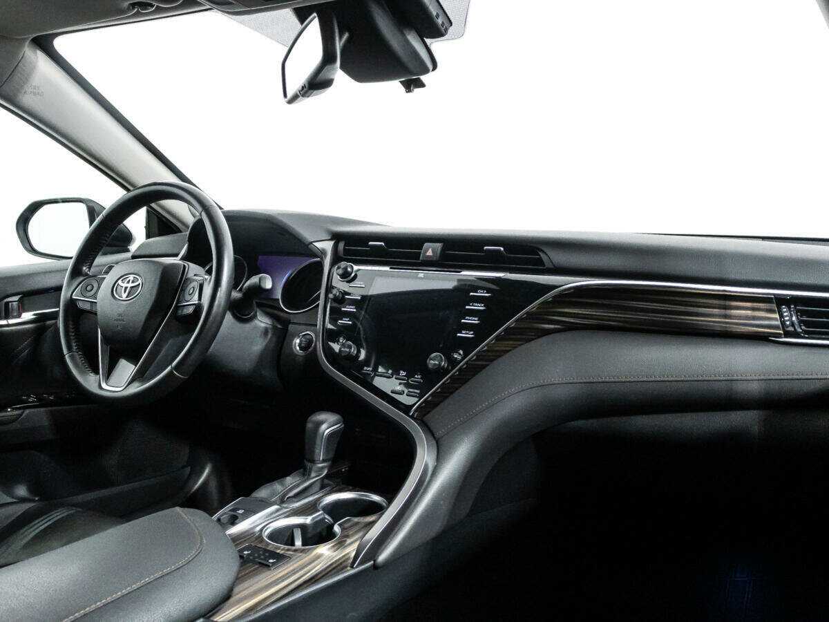 Купить Toyota Camry, 2018, 129 955 км.. Фото: #8