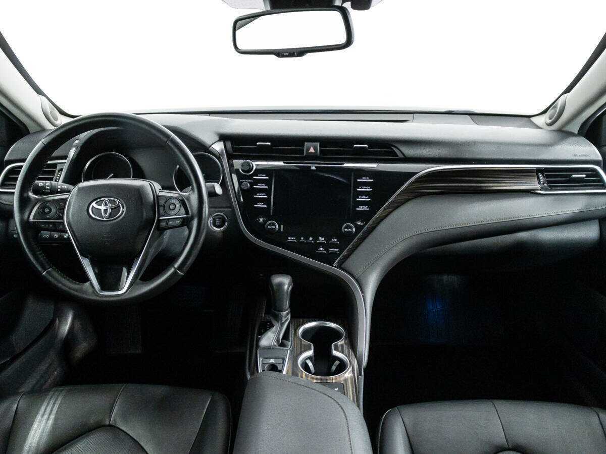Купить Toyota Camry, 2018, 129 955 км.. Фото: #12
