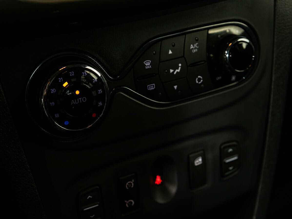 Купить Рено Сандеро, 2017, 99 421 км.. Фото: #12