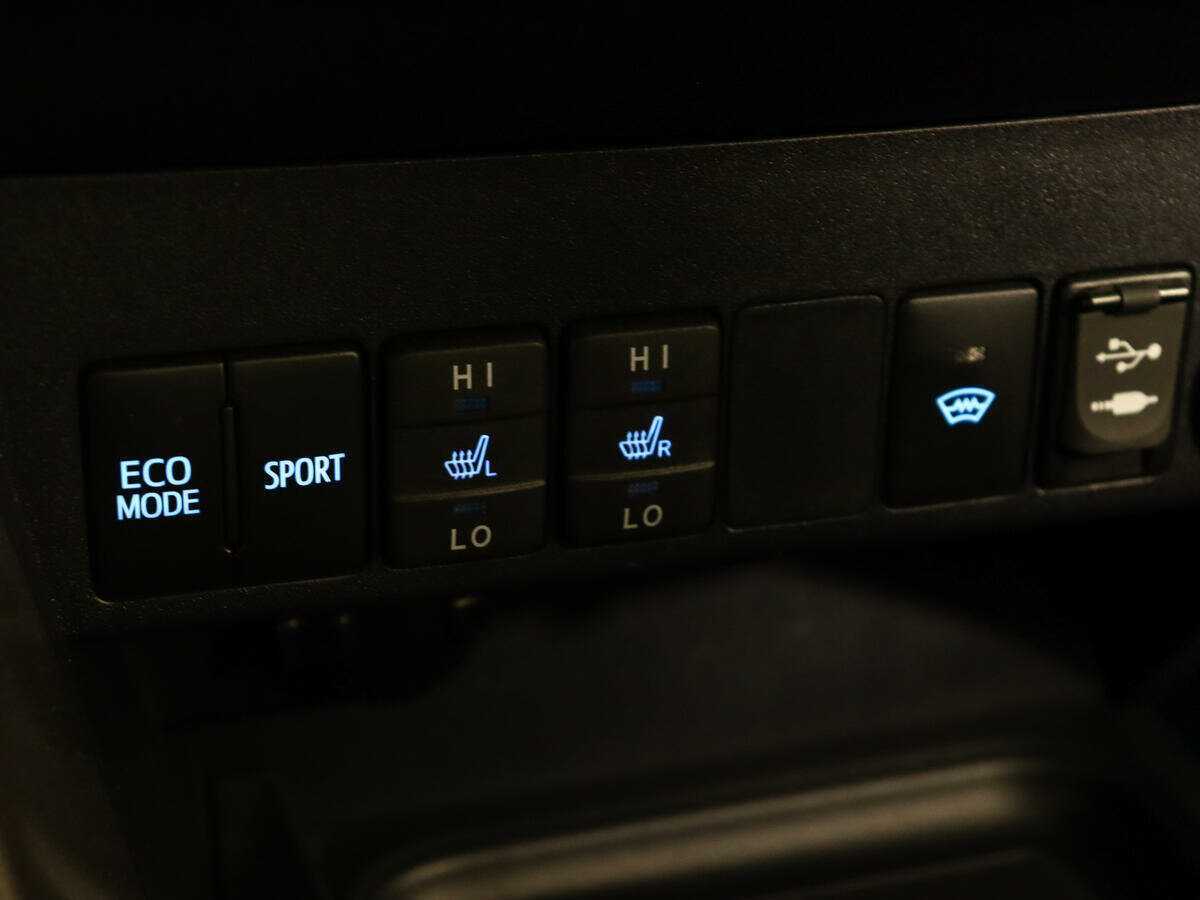 Купить Toyota RAV4, 2018, 63 906 км.. Фото: #18