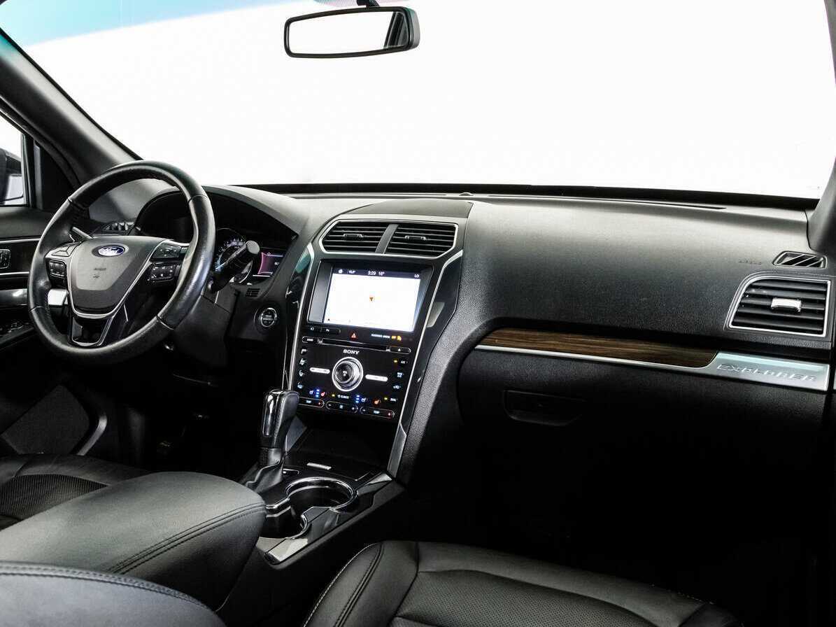 Купить Ford Explorer, 2016, 130 019 км.. Фото: #6
