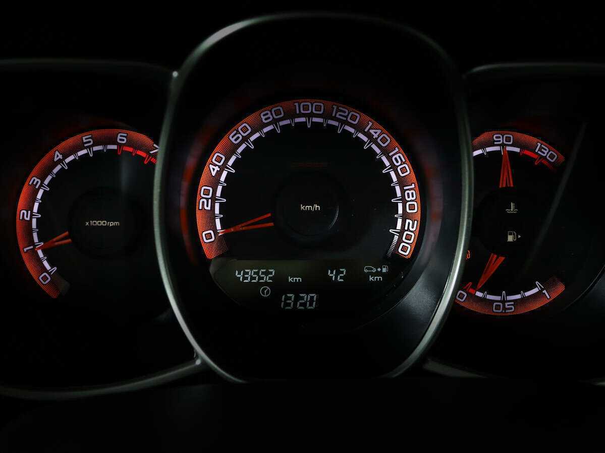 Купить Лада (ВАЗ) Веста, 2019, 43 550 км.. Фото: #8