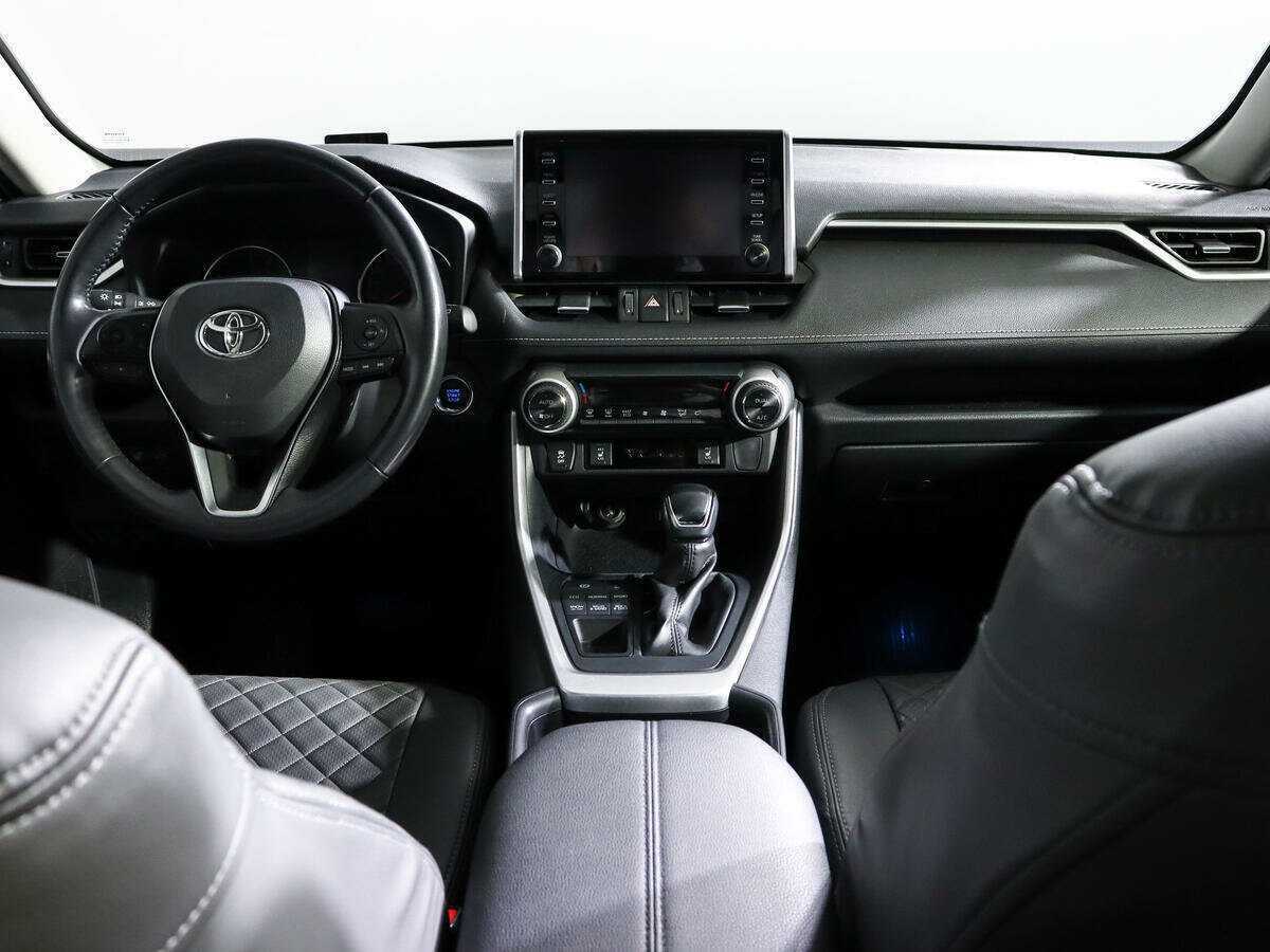 Купить Toyota RAV4, 2019, 42 530 км.. Фото: #9