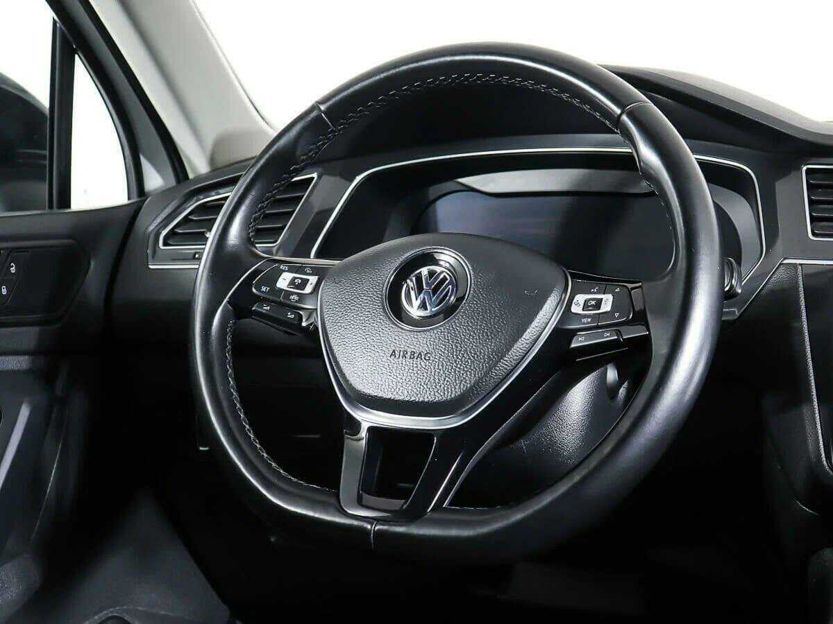 Купить Volkswagen Tiguan, 2018, 83 596 км.. Фото: #9