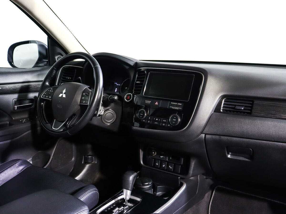 Купить Mitsubishi Outlander, 2017, 100 458 км.. Фото: #6