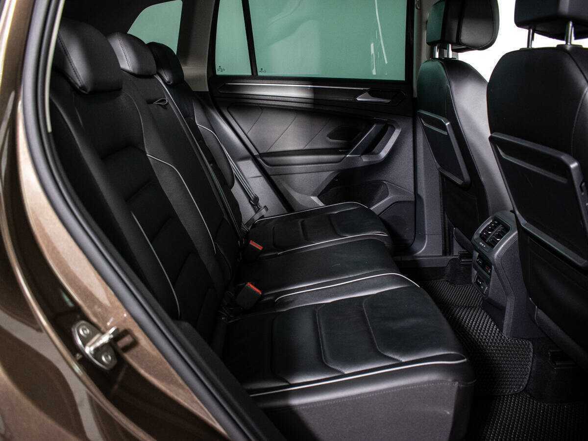 Купить Volkswagen Tiguan, 2018, 121 686 км.. Фото: #9
