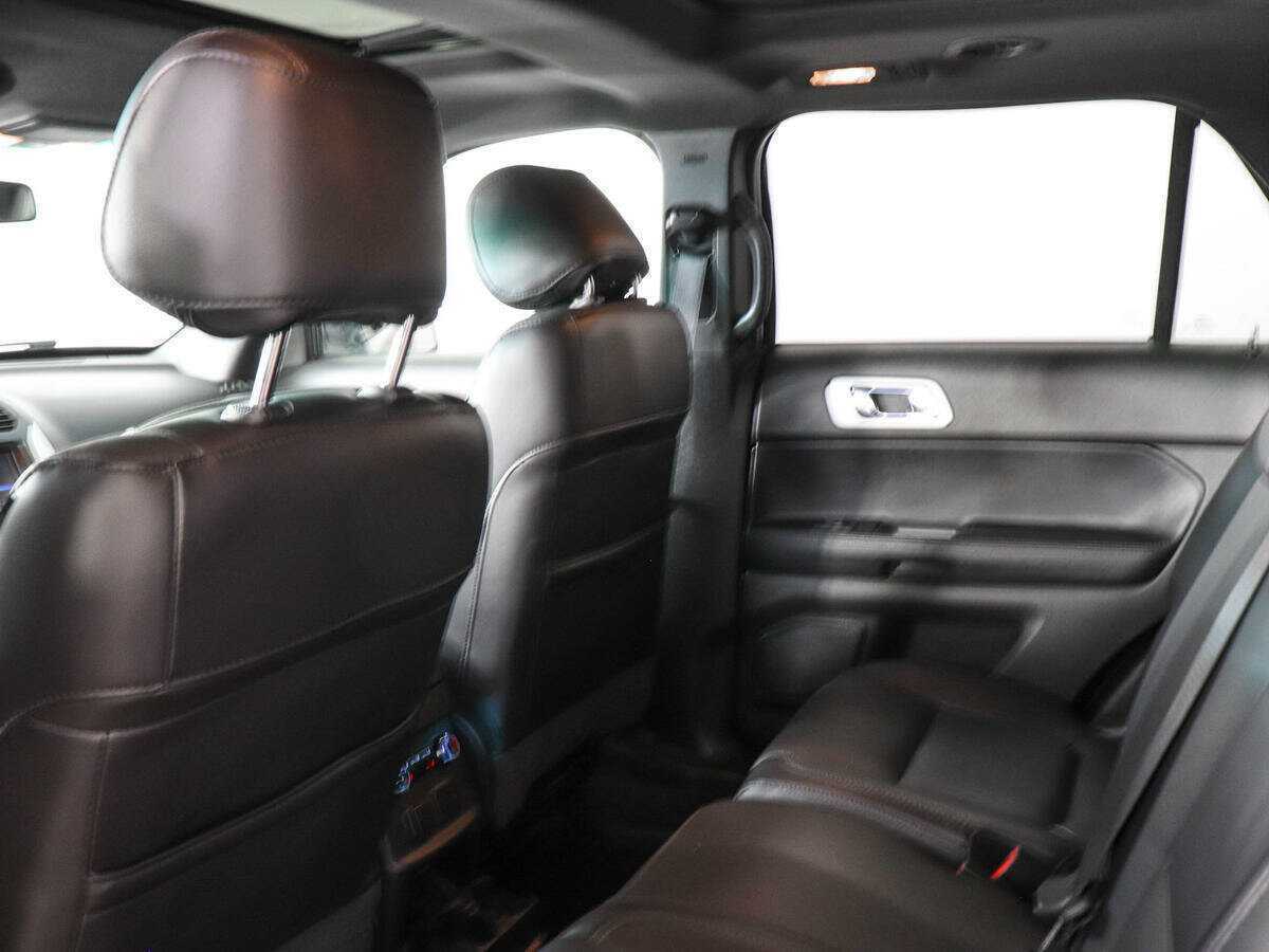 Купить Ford Explorer, 2015, 107 788 км.. Фото: #7