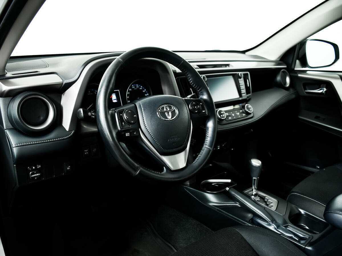 Купить Toyota RAV4, 2018, 56 802 км.. Фото: #12
