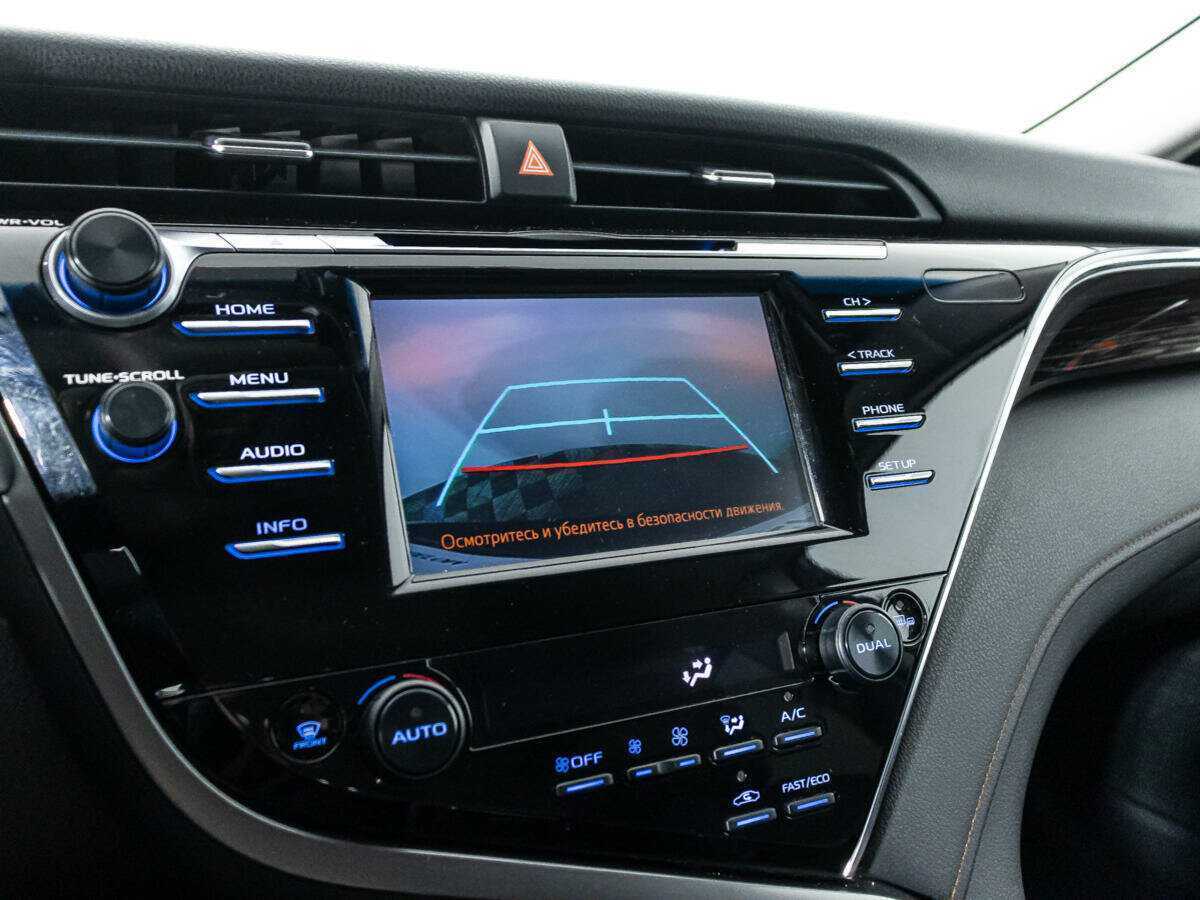 Купить Toyota Camry, 2018, 129 599 км.. Фото: #14