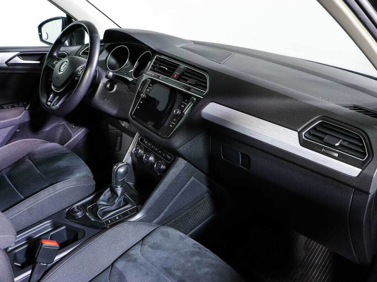 Купить Volkswagen Tiguan, 2018, 48 584 км.. Фото: #6