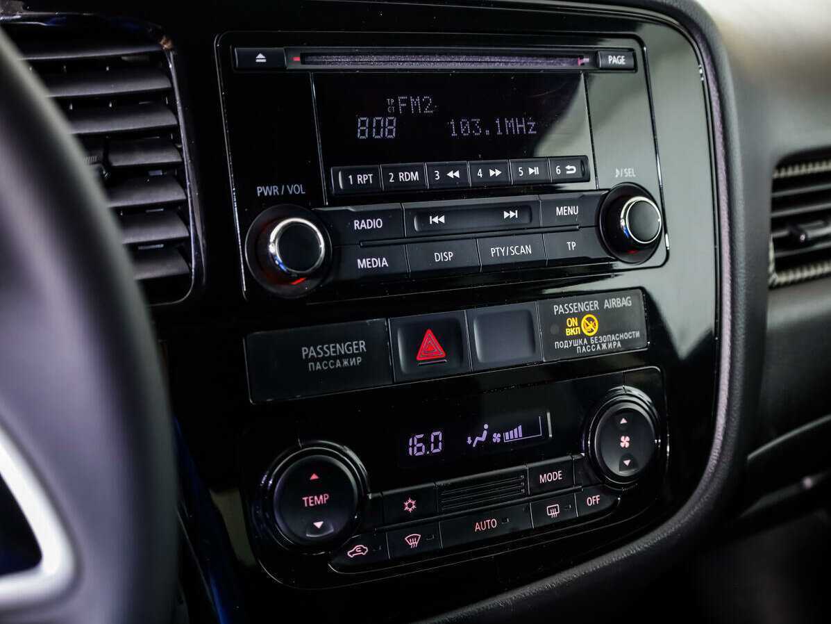 Купить Митсубиши Оутлэндер, 2015, 153 902 км.. Фото: #11