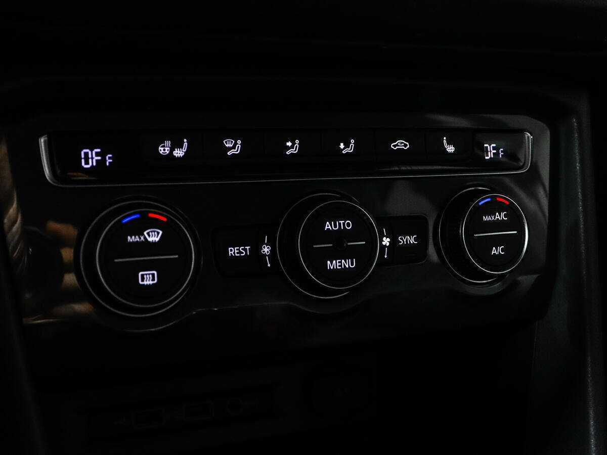 Купить Volkswagen Tiguan, 2019, 107 477 км.. Фото: #15