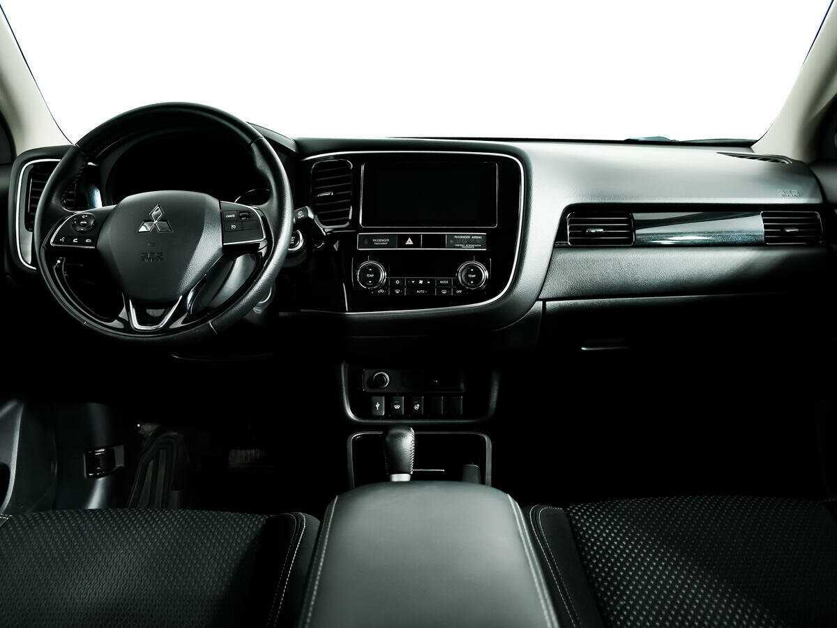 Купить Mitsubishi Outlander, 2019, 77 333 км.. Фото: #10