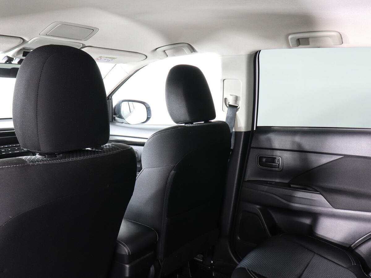 Купить Mitsubishi Outlander, 2020, 49 213 км.. Фото: #9