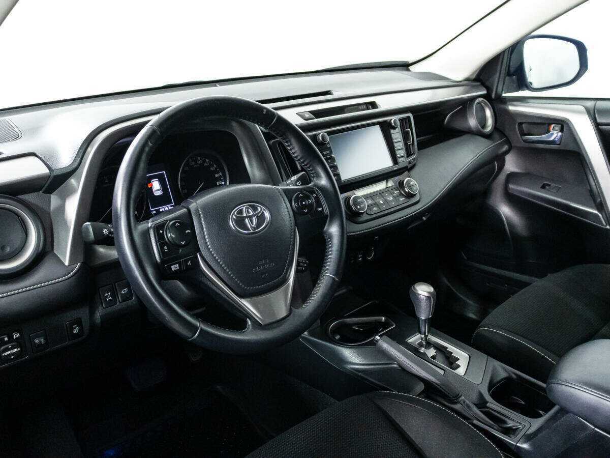 Купить Toyota RAV4, 2017, 44 360 км.. Фото: #9