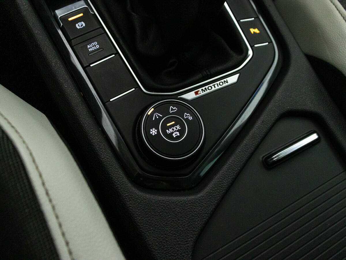 Купить Volkswagen Tiguan, 2019, 82 778 км.. Фото: #17
