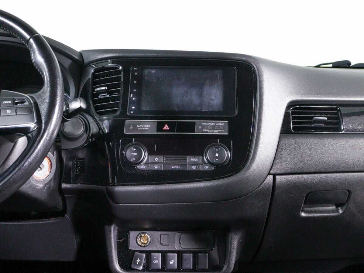 Купить Mitsubishi Outlander, 2019, 116 000 км.. Фото: #10