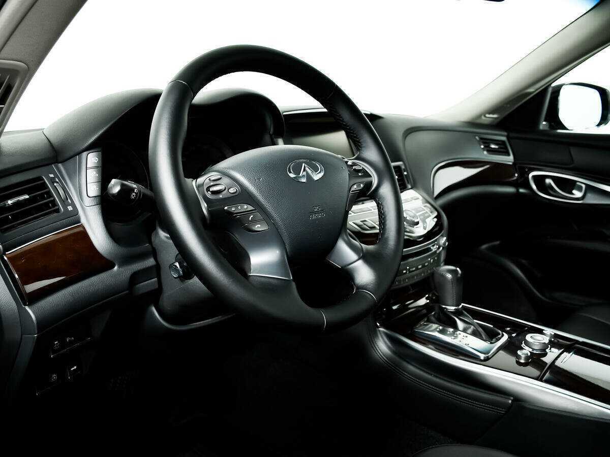 Купить Infiniti Q70, 2016, 300 524 км.. Фото: #12